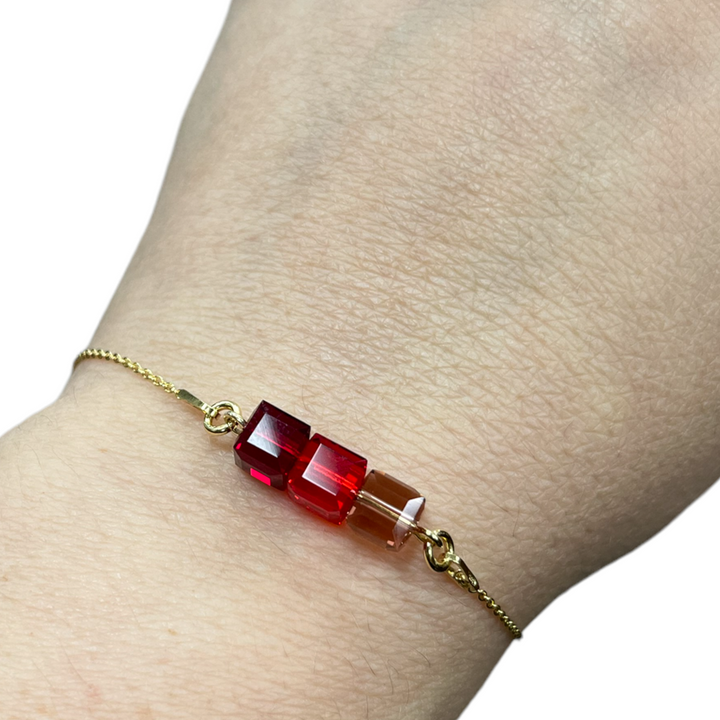 Armband, Swarovski -Kristalle, goldenes Silber, Rot, 3Carre