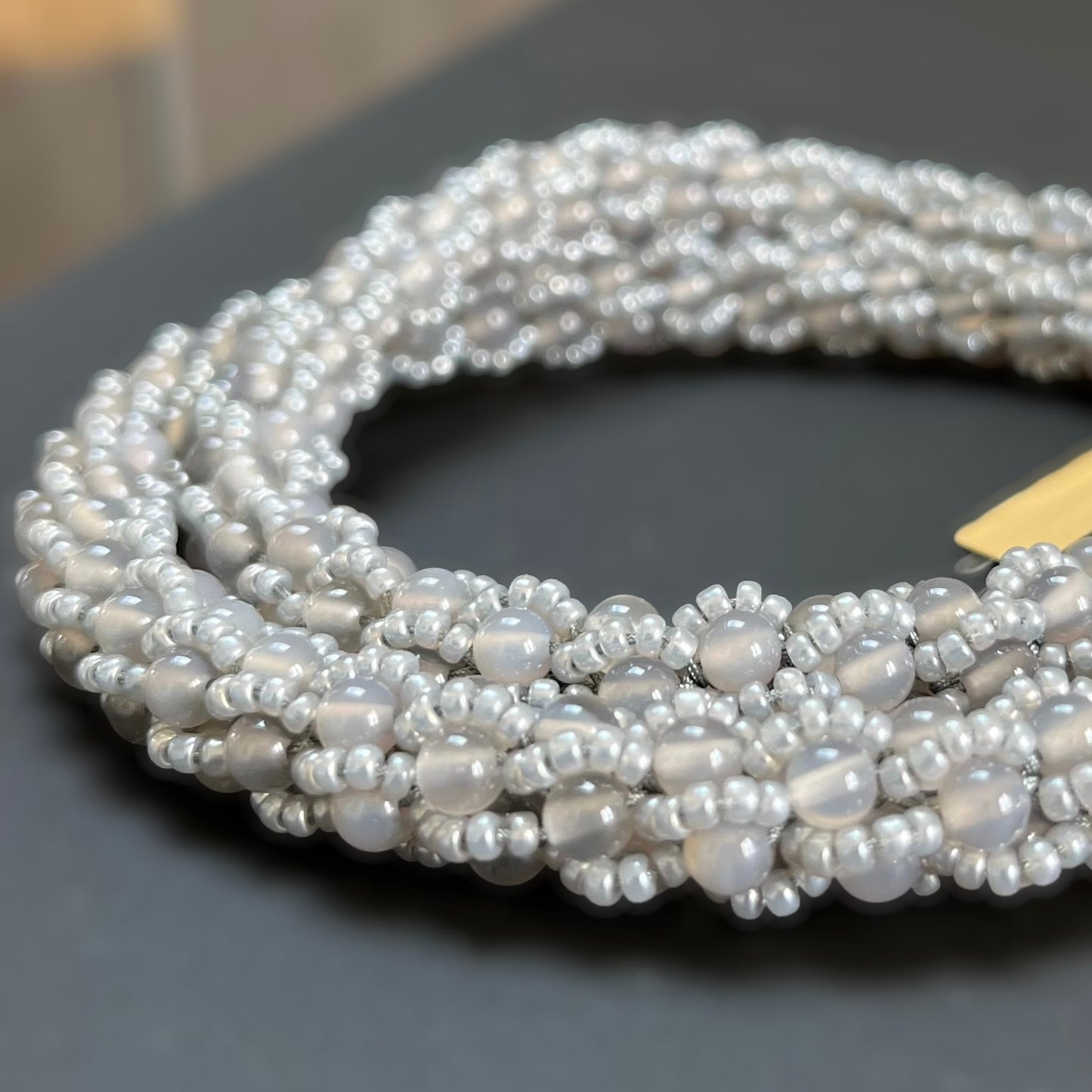 Collier spirale au crochet en perles Miyuki et agate, 51 cm