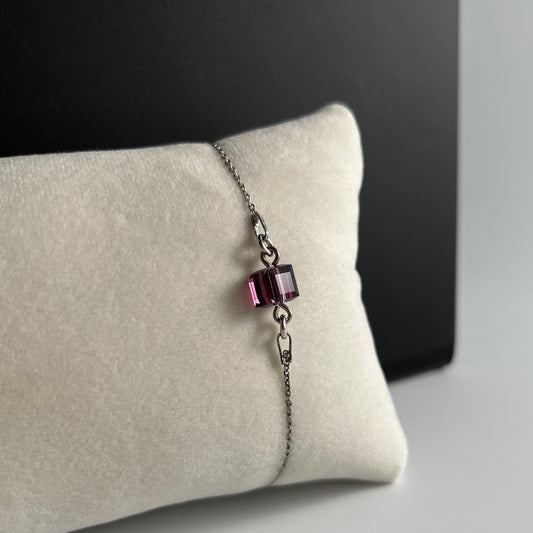 Bracelet with Swarovski crystals, purple, rhodium-plated silver, SQUARE