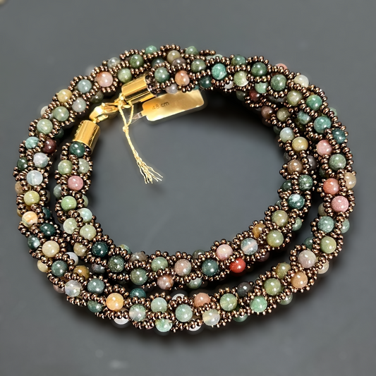 Crochet necklace in Indian agate and Miyuki beads, 48 ​​cm