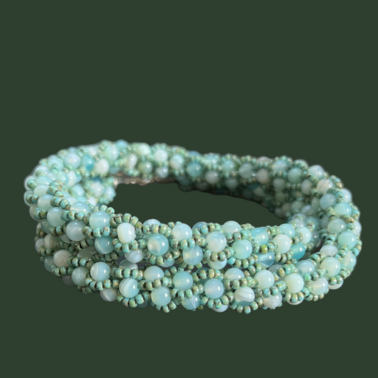 Collier spirale au crochet en perles Miyuki et agate, 47 cm
