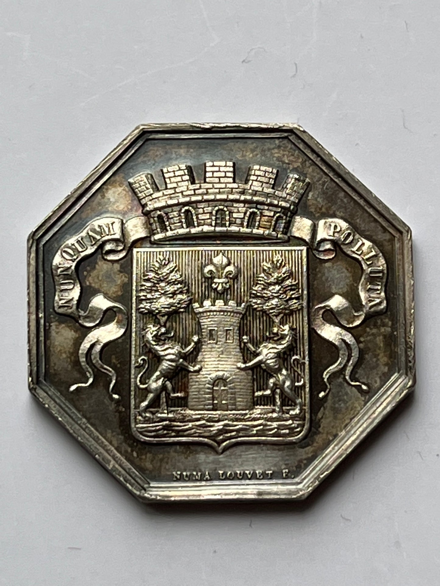Серебряный жетон CAISSE EPARGNE, БАЙОННА 1834 г.