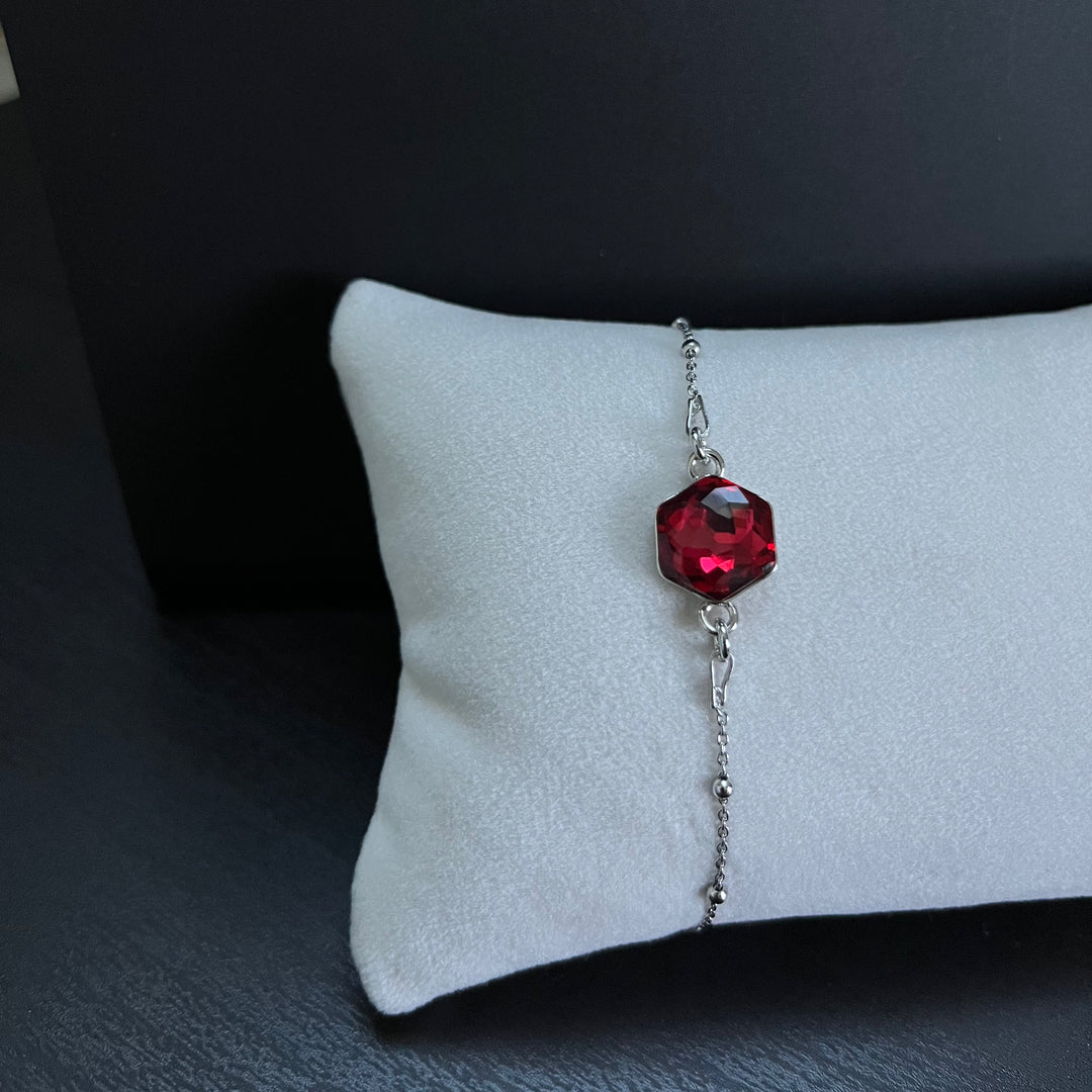 Bracelet  avec cristaux Swarovski, collection HONEY, rouge clair, argent rhodié