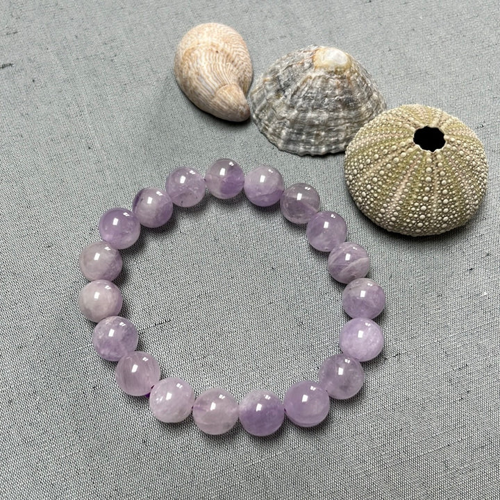 Браслет LAVENDER QUARTZ с шариковыми камнями 10 мм.