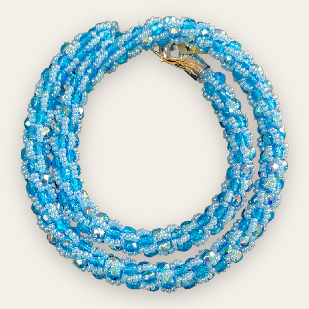 Collier spirale au crochet en perles Miyuki, bleu claire AB, 46 cm